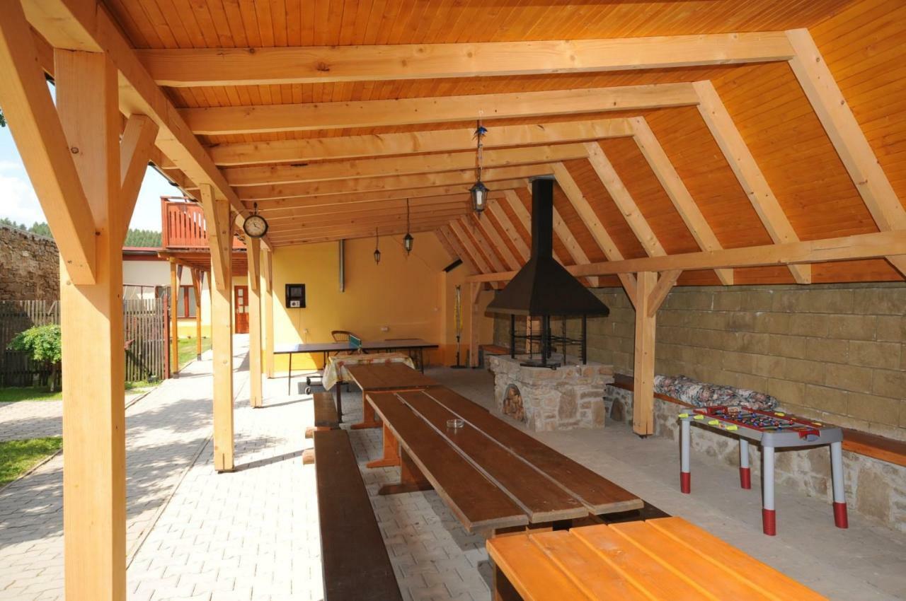 Penzion Maria Vrbov Exterior photo